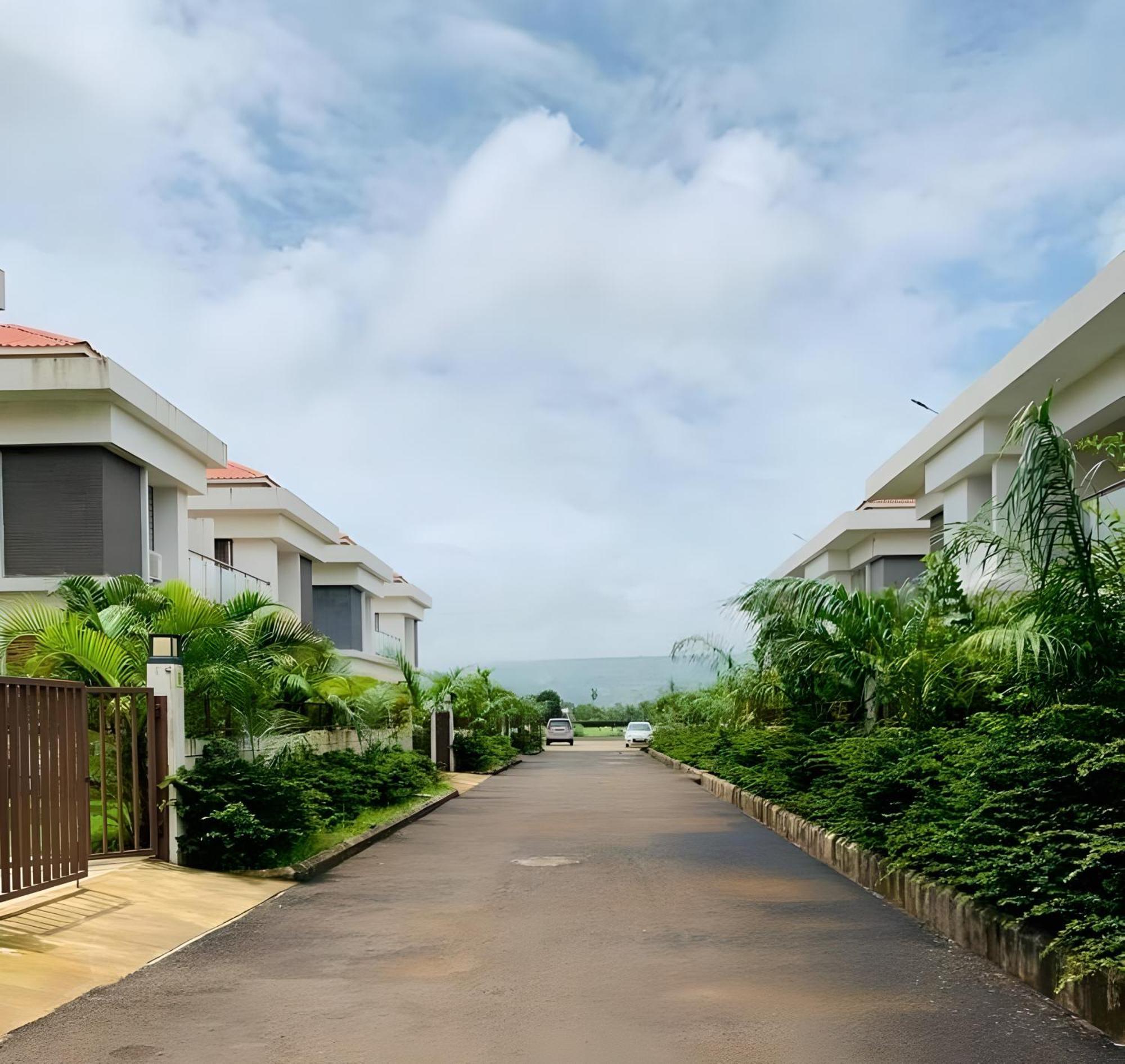 Mizzle Exotica Lonavala Lägenhet Exteriör bild