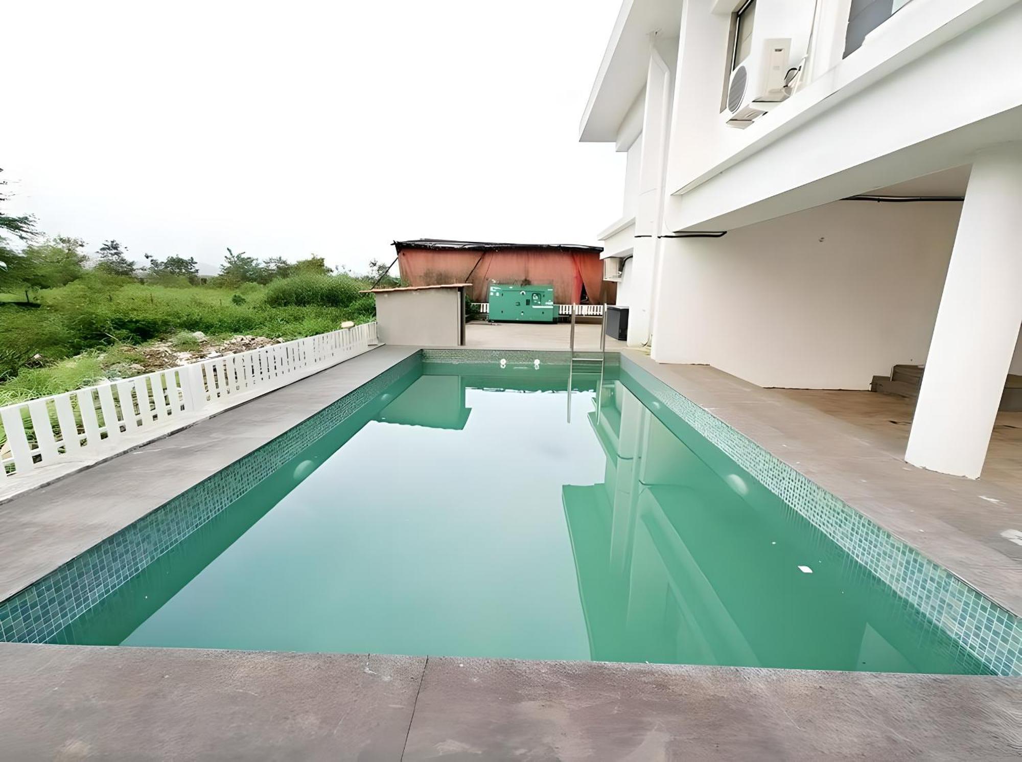 Mizzle Exotica Lonavala Lägenhet Exteriör bild